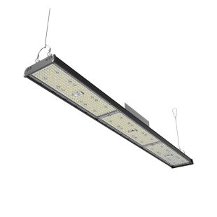 SportLume Padel 320W, 4000K LED armatur med beslag til montering.